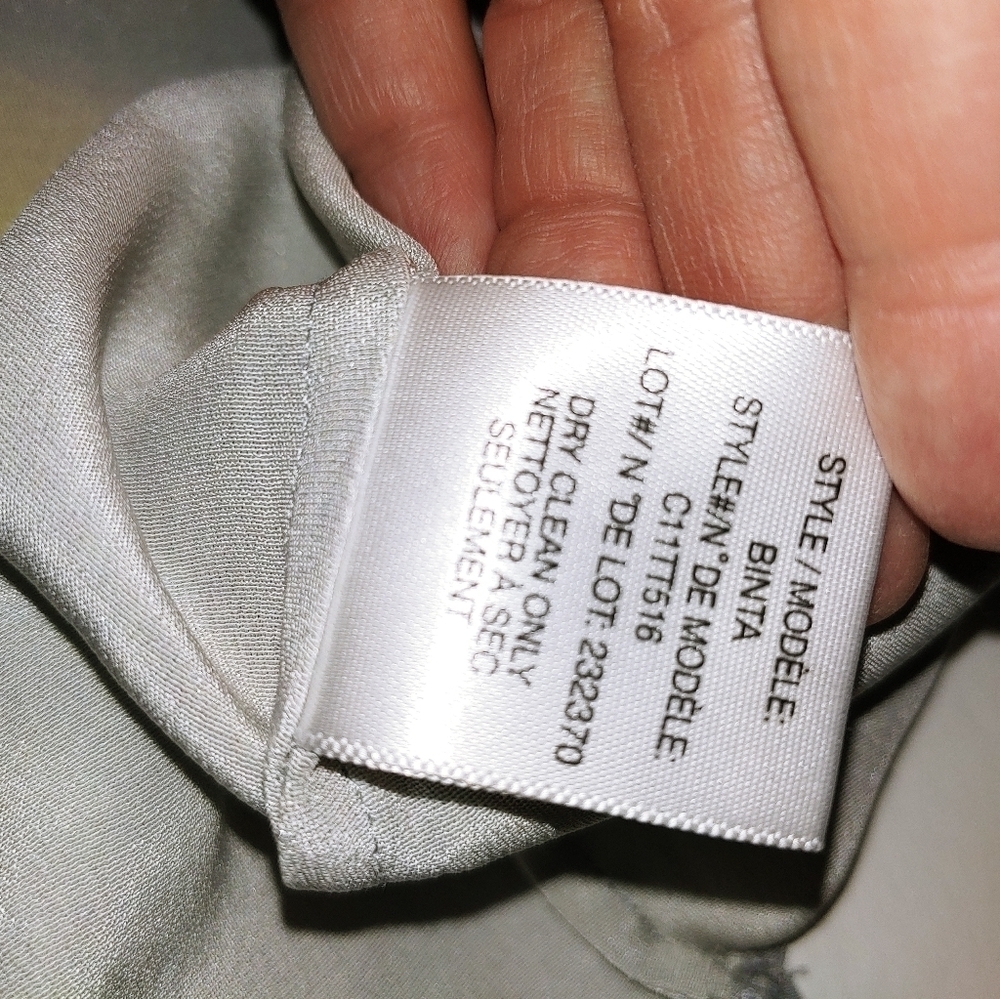 Theory Binta Silk Blouse M - Picture 10 of 10